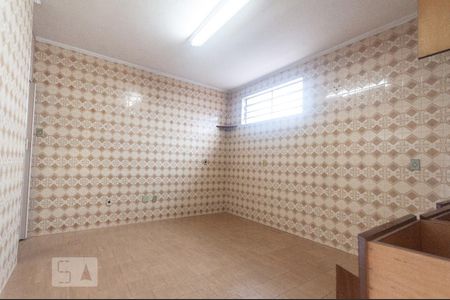 Casa à venda com 122m², 8 quartos e 2 vagas Casa à venda com 122m², 8 quartos e 2 vagasCozinha 1