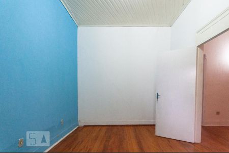 Casa à venda com 122m², 8 quartos e 2 vagas Casa à venda com 122m², 8 quartos e 2 vagasQuarto 3