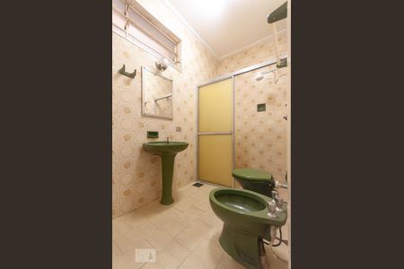 Banheiro de casa à venda com 8 quartos, 122m² em Vila Industrial, Campinas