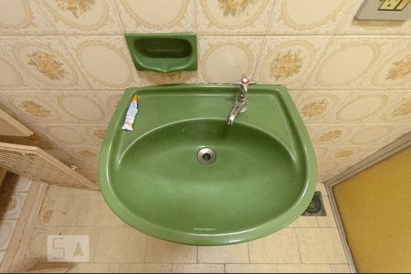 Banheiro - Pia de casa à venda com 8 quartos, 122m² em Vila Industrial, Campinas