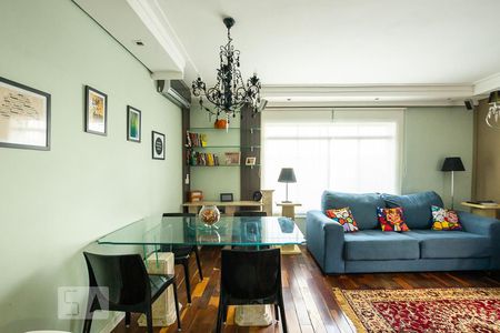 Sala de casa à venda com 2 quartos, 150m² em Vila Fachini, São Paulo