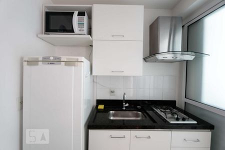 cozinha de apartamento para alugar com 1 quarto, 48m² em Vila Andrade, São Paulo