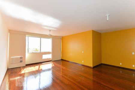 Apartamento à venda com 150m², 4 quartos e 2 vagas Apartamento à venda com 150m², 4 quartos e 2 vagasSala