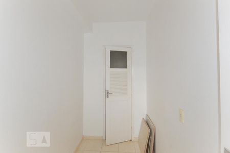 Apartamento à venda com 150m², 4 quartos e 2 vagas Apartamento à venda com 150m², 4 quartos e 2 vagasQuarto de serviço