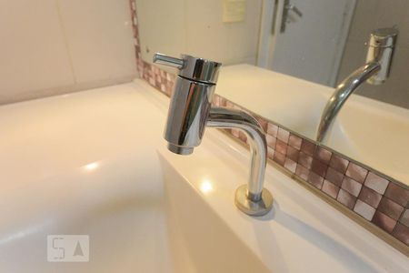 Apartamento à venda com 150m², 4 quartos e 2 vagas Apartamento à venda com 150m², 4 quartos e 2 vagasBanheiro suíte torneira