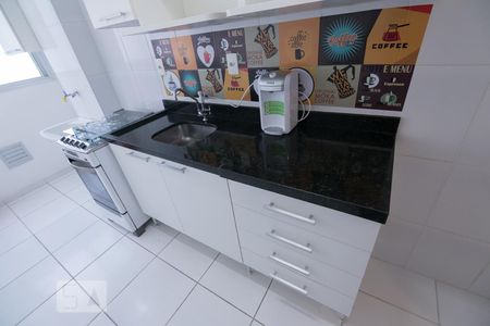Cozinha de apartamento para alugar com 2 quartos, 46m² em Jardim Peri, São Paulo