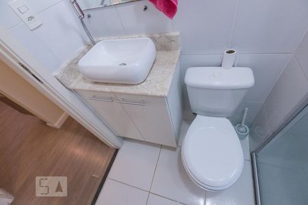 Apartamento para alugar com 46m², 2 quartos e sem vagaBanheiro