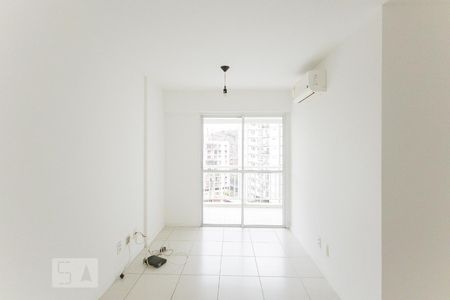 Sala de apartamento à venda com 2 quartos, 52m² em São Francisco Xavier, Rio de Janeiro