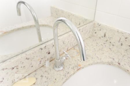 Banheiro  torneira de apartamento à venda com 2 quartos, 52m² em São Francisco Xavier, Rio de Janeiro