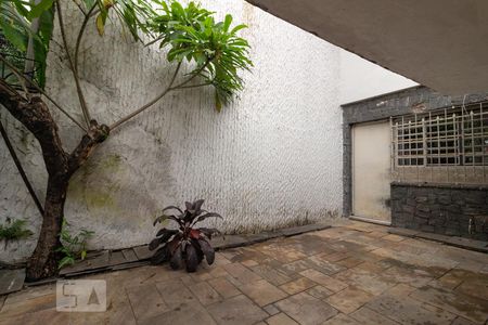 Casa para alugar com 111m², 3 quartos e 2 vagas Casa para alugar com 111m², 3 quartos e 2 vagasGaragem