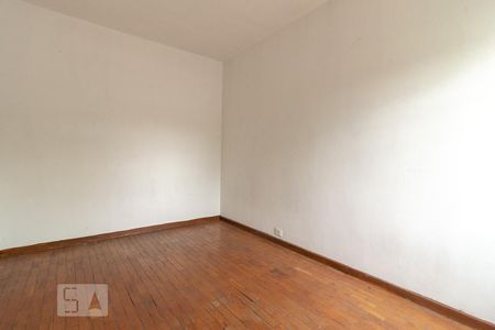 Casa para alugar com 111m², 3 quartos e 2 vagas Casa para alugar com 111m², 3 quartos e 2 vagasDormitório 1