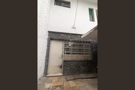 Casa para alugar com 111m², 3 quartos e 2 vagas Casa para alugar com 111m², 3 quartos e 2 vagasFachada