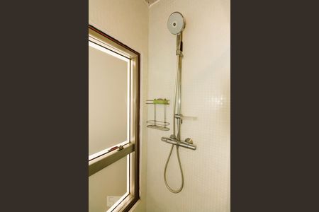 Apartamento à venda com 71m², 1 quarto e 2 vagasQuarto Suíte Chuveiro