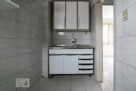 Cozinha de apartamento à venda com 1 quarto, 34m² em Liberdade, São Paulo