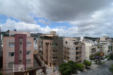 Vista de apartamento para alugar com 4 quartos, 154m² em Buritis, Belo Horizonte
