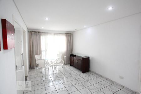 Sala de Apartamento com 2 quartos, 64m² Vila Augusta