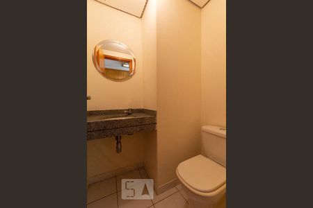 Lavabo de apartamento para alugar com 1 quarto, 47m² em Jardim Londrina, São Paulo