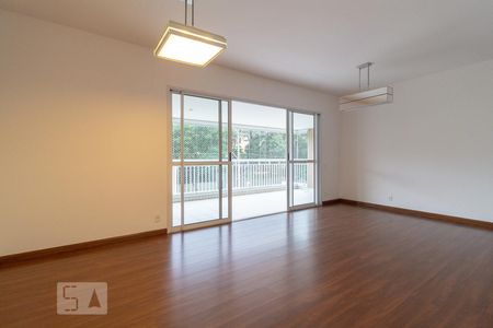 Sala de apartamento para alugar com 4 quartos, 134m² em Chácara Santo Antônio (zona Sul), São Paulo