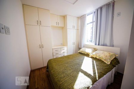 Quarto 2 de apartamento à venda com 2 quartos, 65m² em Icaraí, Niterói
