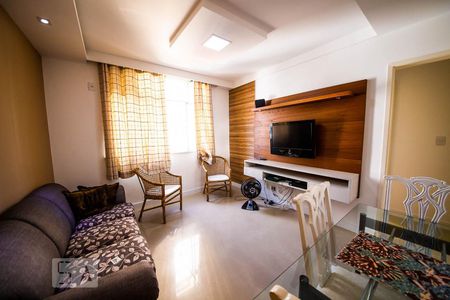 Sala de apartamento à venda com 2 quartos, 65m² em Icaraí, Niterói