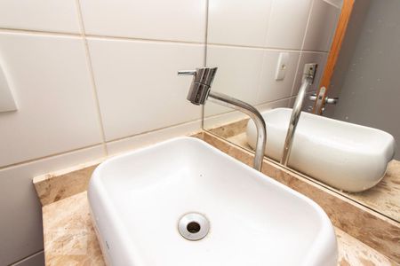Pia de apartamento para alugar com 2 quartos, 60m² em Del Castilho, Rio de Janeiro