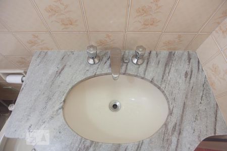 Apartamento à venda com 94m², 3 quartos e 1 vaga Apartamento à venda com 94m², 3 quartos e 1 vagaBanheiro