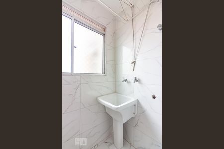 Apartamento para alugar com 65m², 3 quartos e 1 vagaÁrea de Serviço 