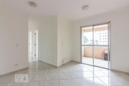Sala de apartamento para alugar com 3 quartos, 65m² em Vila Yara, Osasco