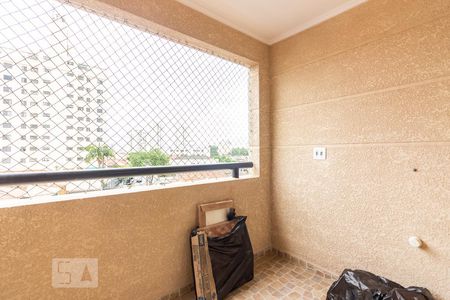 Varanda  de apartamento para alugar com 3 quartos, 65m² em Vila Yara, Osasco
