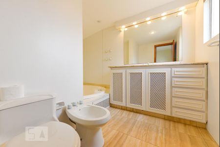 Banheiro Suíte de apartamento à venda com 3 quartos, 220m² em Perdizes, São Paulo