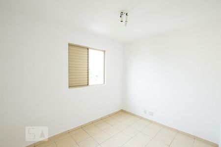 Quarto de apartamento para alugar com 3 quartos, 54m² em Vila Parque Jabaquara, São Paulo