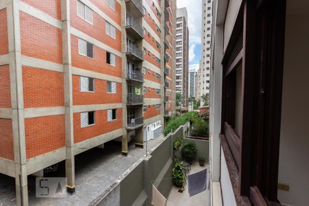 Sala Vista de apartamento para alugar com 2 quartos, 80m² em Perdizes, São Paulo