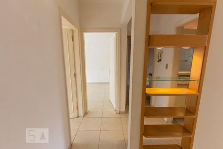 Corredor de apartamento para alugar com 2 quartos, 80m² em Perdizes, São Paulo