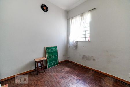 Casa à venda com 200m², 5 quartos e 3 vagasQuarto 4