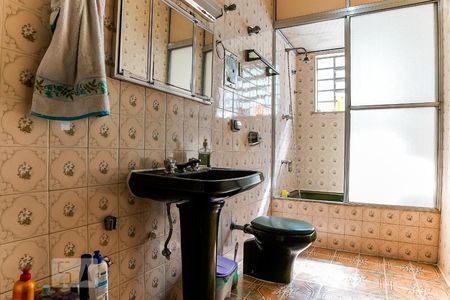 Casa à venda com 200m², 5 quartos e 3 vagasBanheiro 2