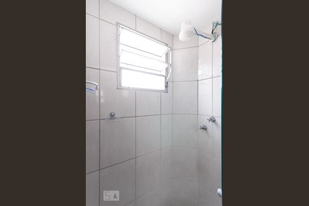 Banheiro de apartamento para alugar com 2 quartos, 55m² em Vila Industrial, Campinas