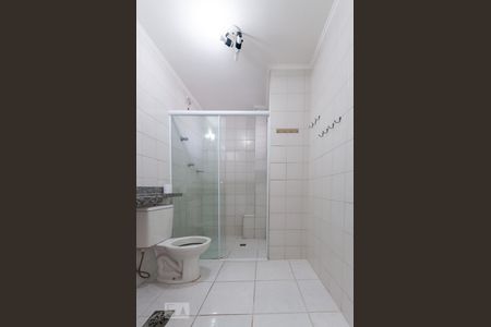 Banheiro de apartamento para alugar com 1 quarto, 47m² em Centro, Campinas