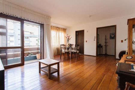 Sala de apartamento à venda com 1 quarto, 70m² em Petrópolis, Porto Alegre