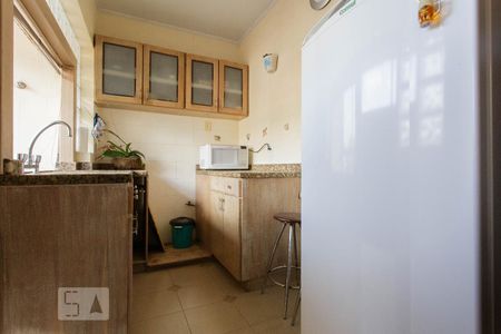 Cozinha de apartamento à venda com 1 quarto, 70m² em Petrópolis, Porto Alegre