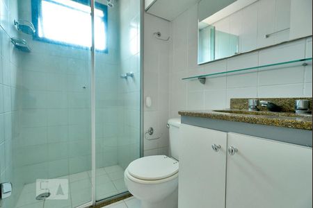 Banheiro de apartamento para alugar com 2 quartos, 60m² em Vila Pompéia, São Paulo