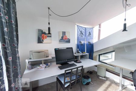 Casa para alugar com 500m², 4 quartos e 4 vagasEscritório Superior