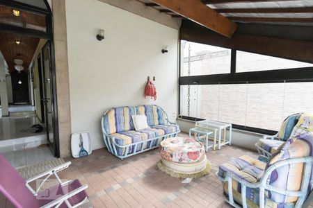 Casa para alugar com 500m², 4 quartos e 4 vagasSala Externa