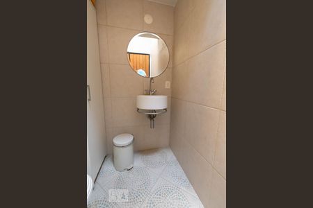 Casa para alugar com 500m², 4 quartos e 4 vagasBanheiro Churrasqueira