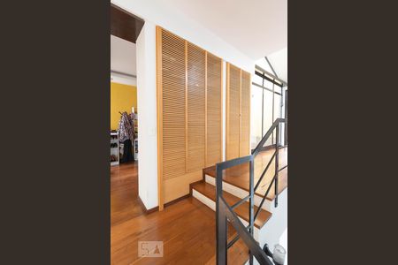 Casa para alugar com 500m², 4 quartos e 4 vagasArmário Corredor