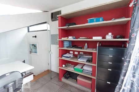 Casa para alugar com 500m², 4 quartos e 4 vagasEscritório Superior