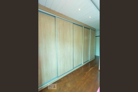 Casa para alugar com 500m², 4 quartos e 4 vagasSuíte