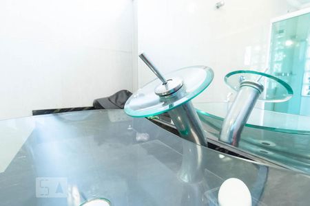 Casa para alugar com 500m², 4 quartos e 4 vagasBanheiro Social