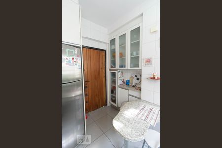 Casa para alugar com 500m², 4 quartos e 4 vagasCozinha