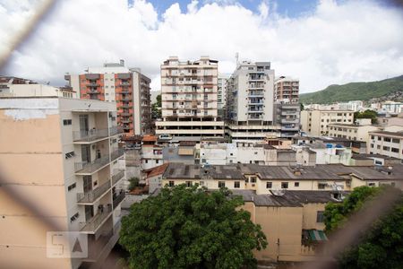 Apartamento para alugar com 84m², 3 quartos e 2 vagas Apartamento para alugar com 84m², 3 quartos e 2 vagasVista do quarto 2