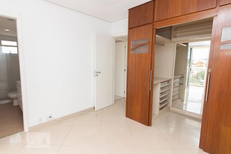 Apartamento para alugar com 84m², 3 quartos e 2 vagas Apartamento para alugar com 84m², 3 quartos e 2 vagasSuíte